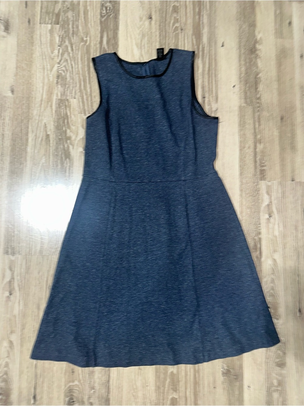 Ann Taylor Blue with Black Trim Dress Size 10 - Picture 4 of 8